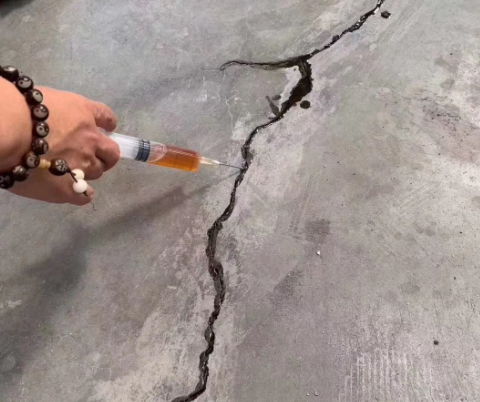 新宁混凝土裂缝修补技术详解​